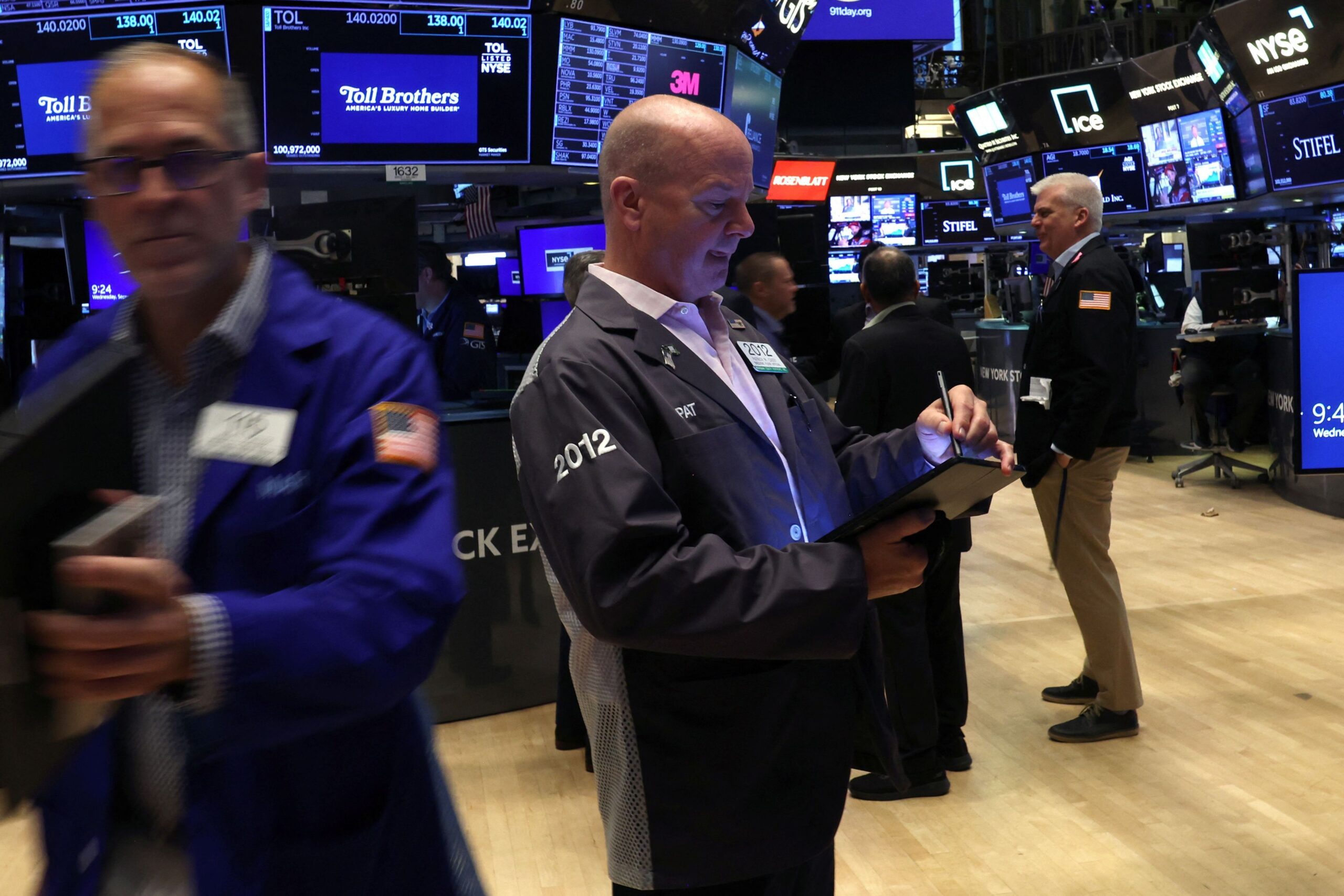 Bolsas de NY fecham em baixa com geopolítica e falas do Fed no radar