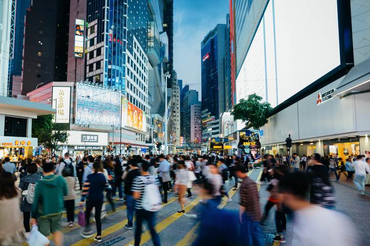 Atividade de serviços da China acelera com melhora das condições, mostra PMI do Caixin