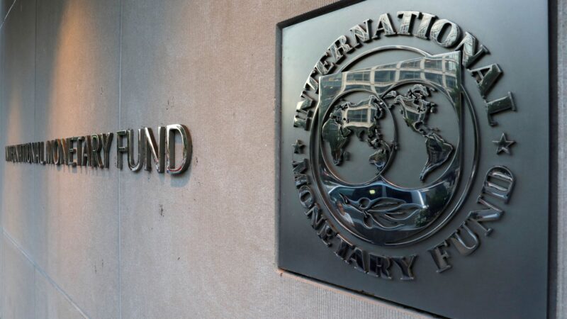 Dívida pública global deve ultrapassar US$ 100 tri este ano, diz FMI