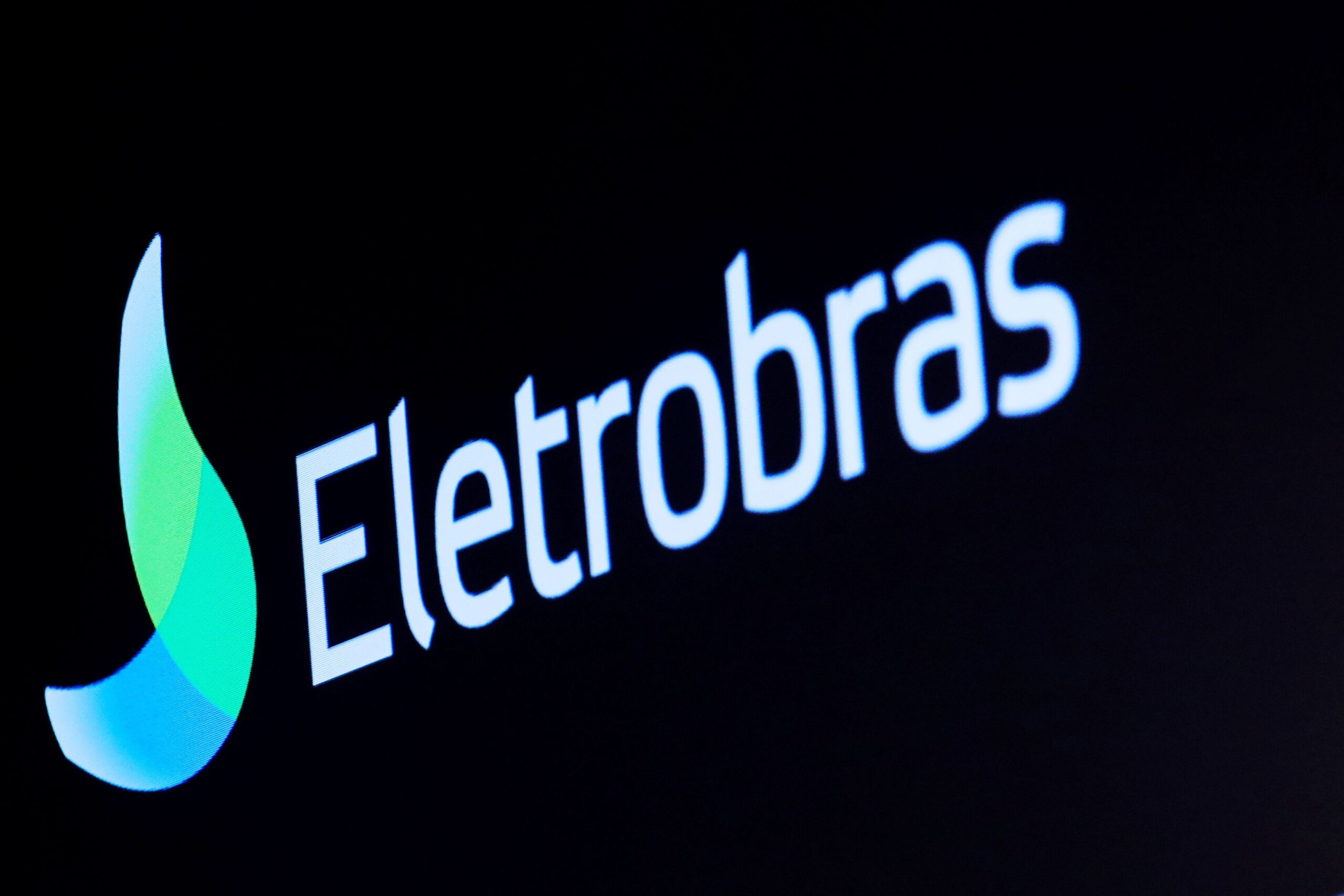 Eletrobras vai captar US$400 mi em financiamento com agência italiana