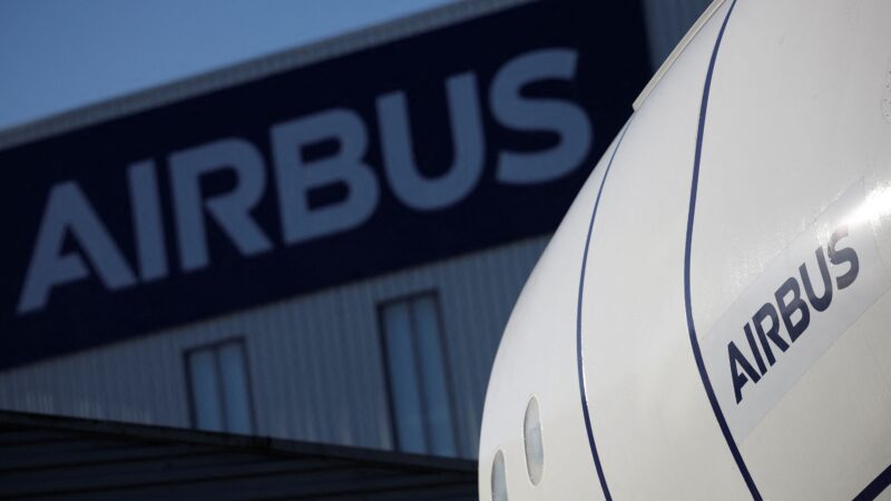 Entregas de aviões da Airbus caem para 50 unidades em setembro