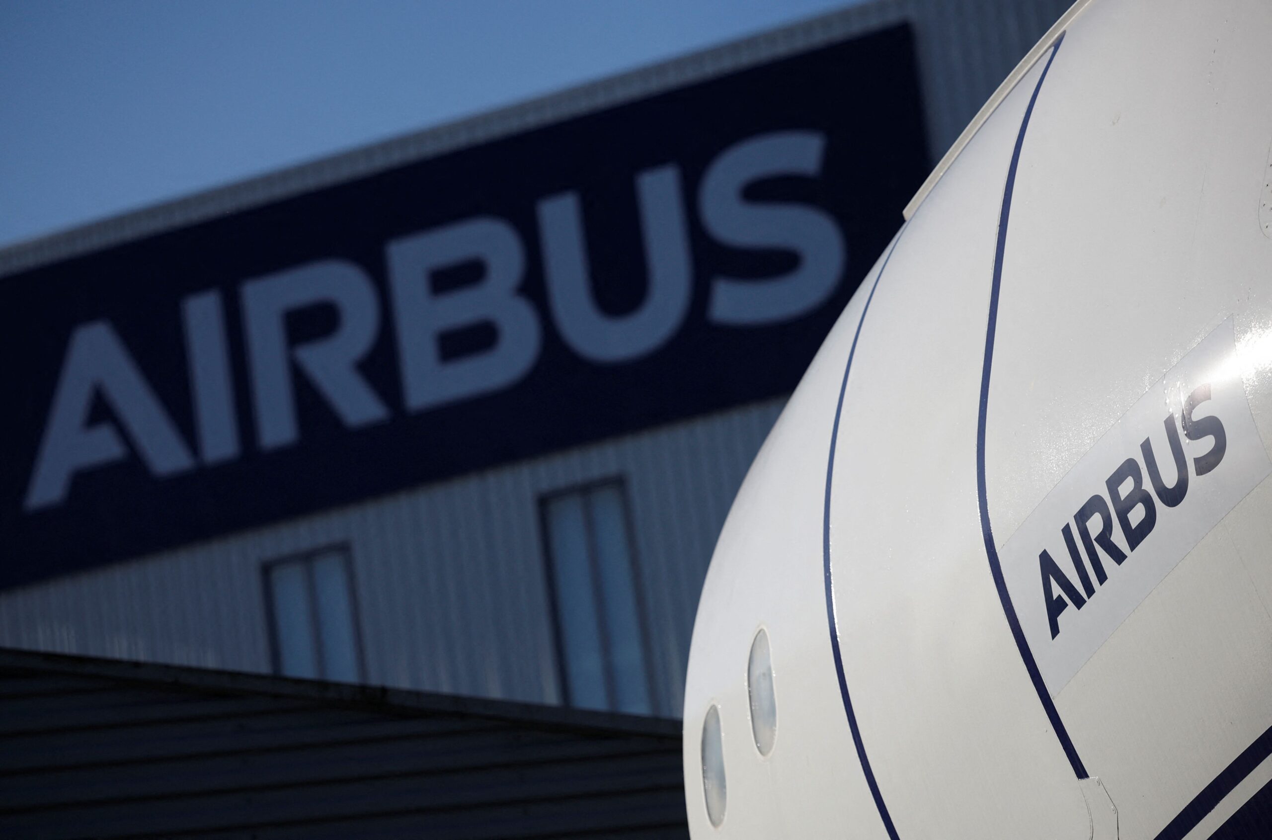 Entregas de aviões da Airbus caem para 50 unidades em setembro