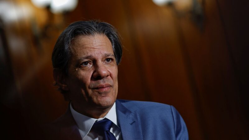 Haddad diz que Lula está “inclinado” a não permitir uso do cartão Bolsa Família em bets