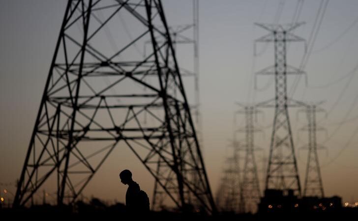 Indústria bate recorde de consumo de eletricidade em agosto com alta de 7%, mostra EPE