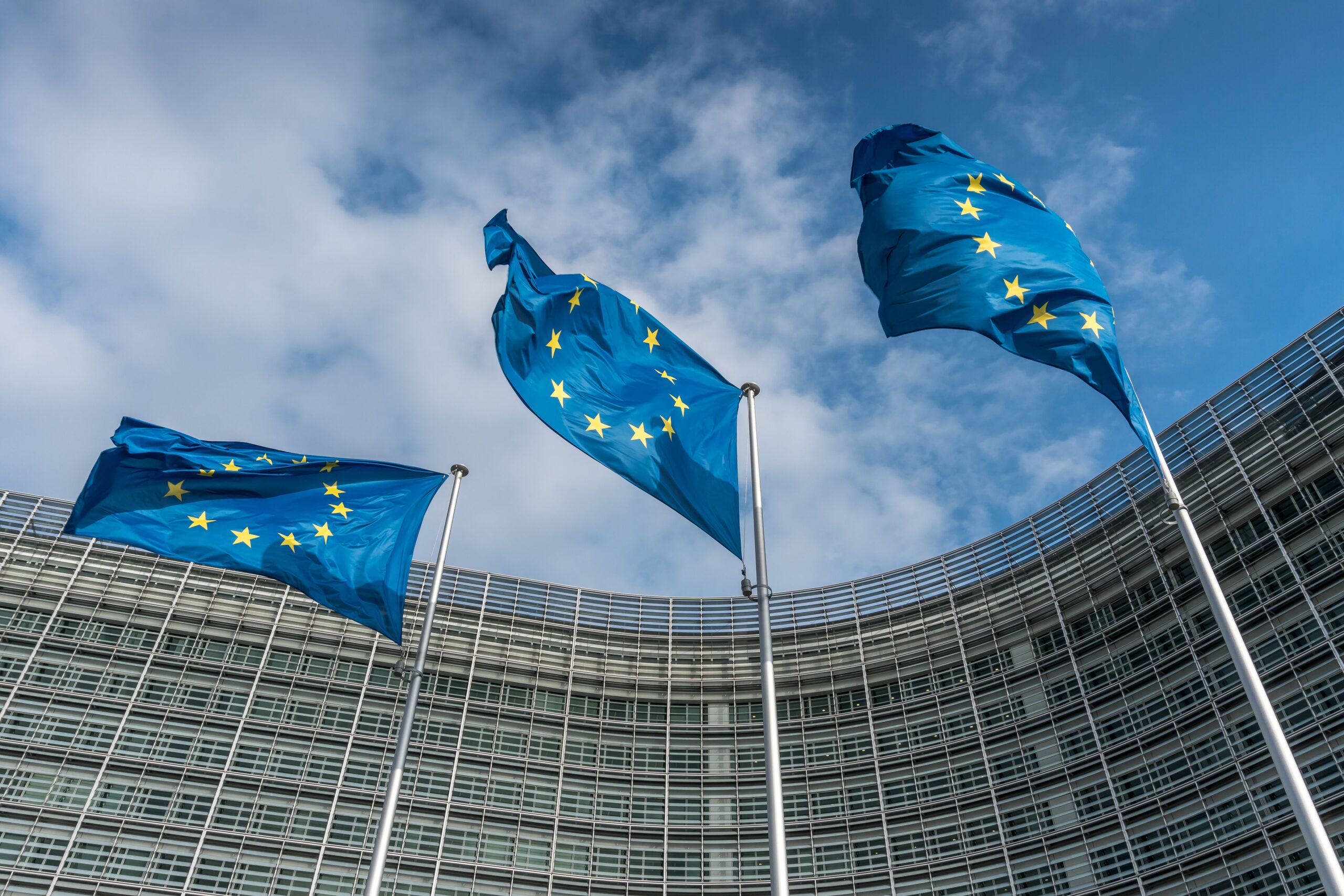 Inflação da zona do euro desacelera para menos de 2% e estimula corte de juros
