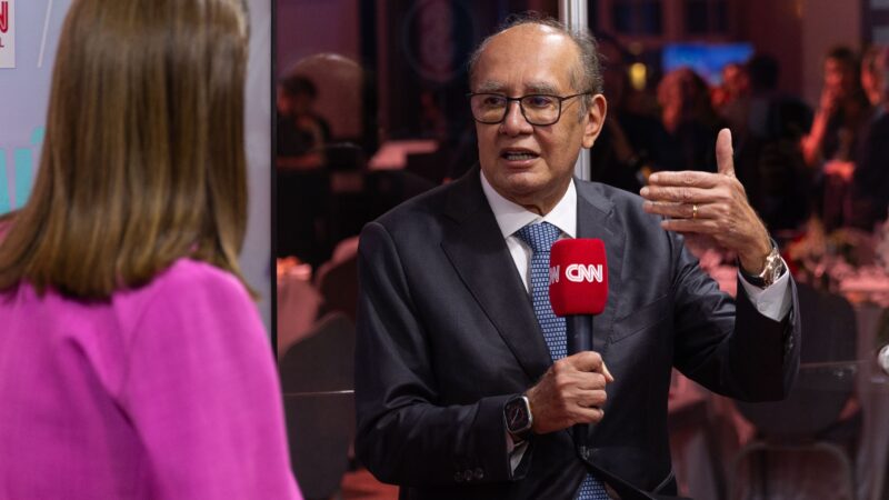 Judicialização expõe desafio do sistema de saúde, diz Gilmar Mendes ao CNN Talks