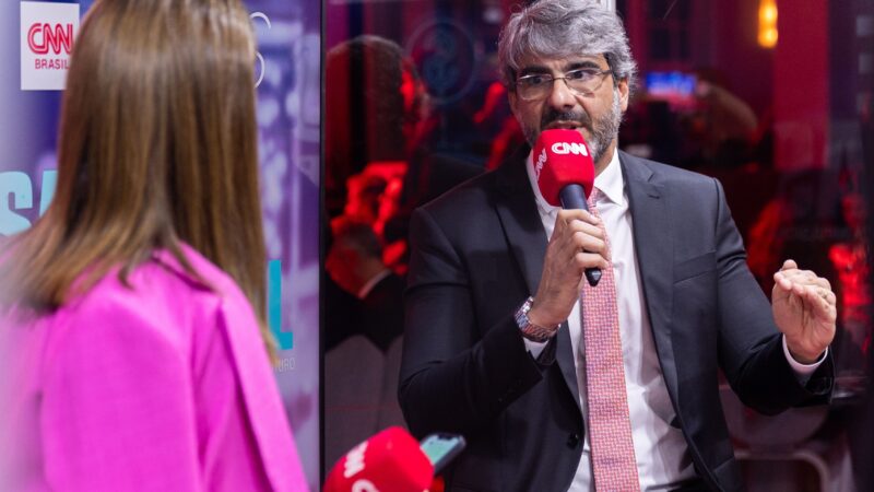 Judicialização na saúde precisa ser enfrentada, diz presidente da ANS ao CNN Talks