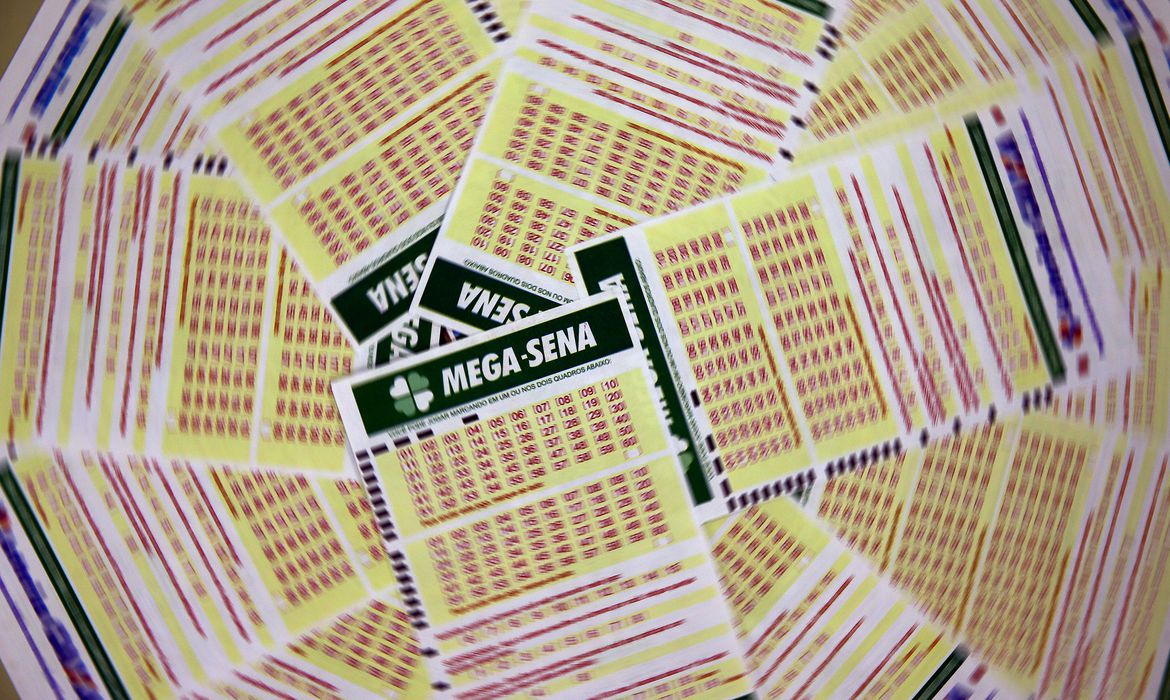 Mega-Sena 2805: sorteio deste sábado (7) pode pagar R$ 27 milhões