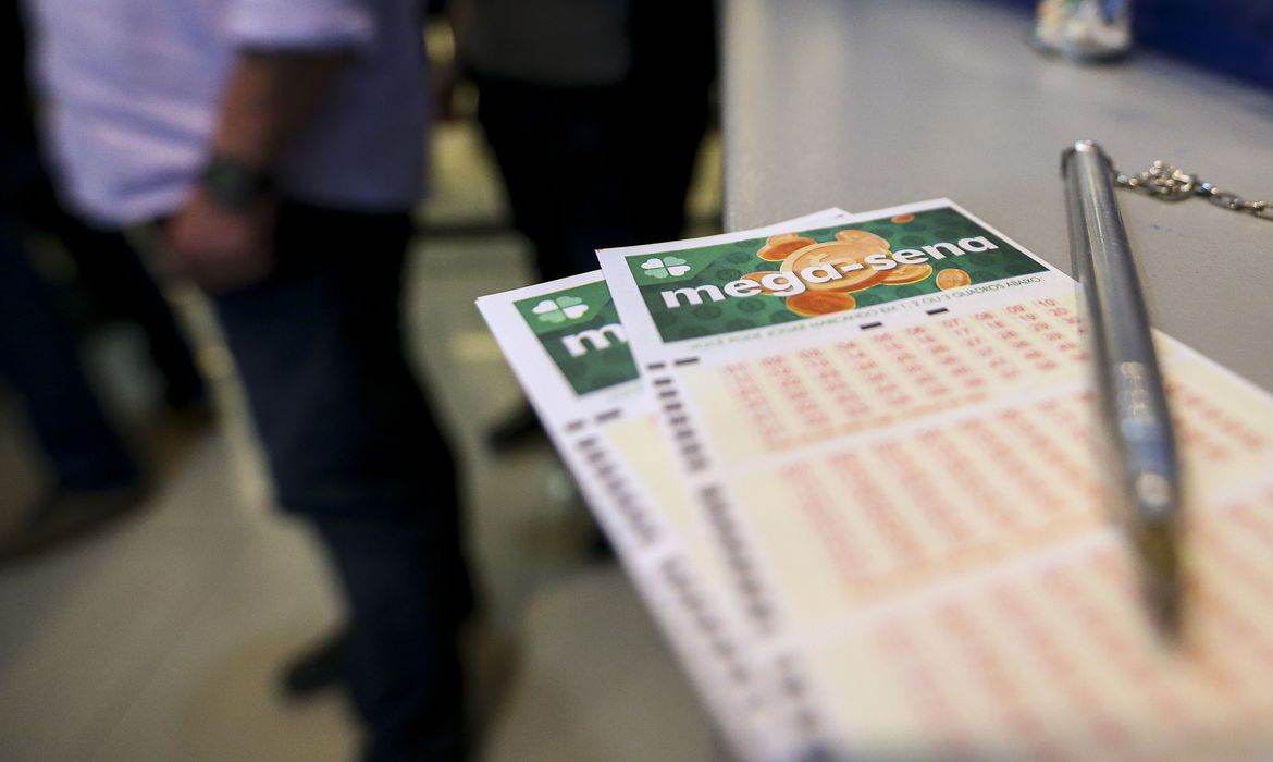 Mega-Sena 2786: sorteio desta quarta (16) pode pagar R$ 35 milhões