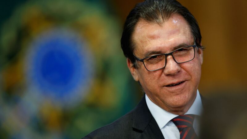 Não há debate para acabar com multa rescisória ou reduzir o FGTS, diz Marinho