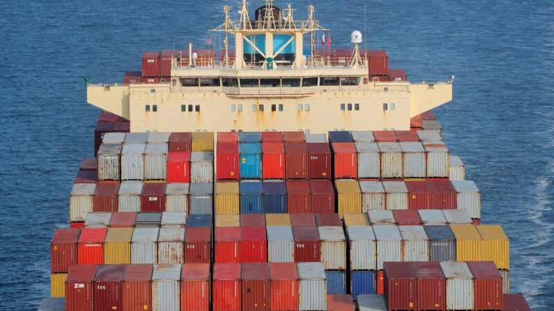 Portuários da Costa Leste dos EUA entram em greve; paralisação ameaça oferta e preços