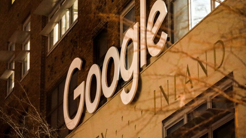 Rússia multa Google em US$ 20.000.000.000.000.000.000.000.000.000.000.000