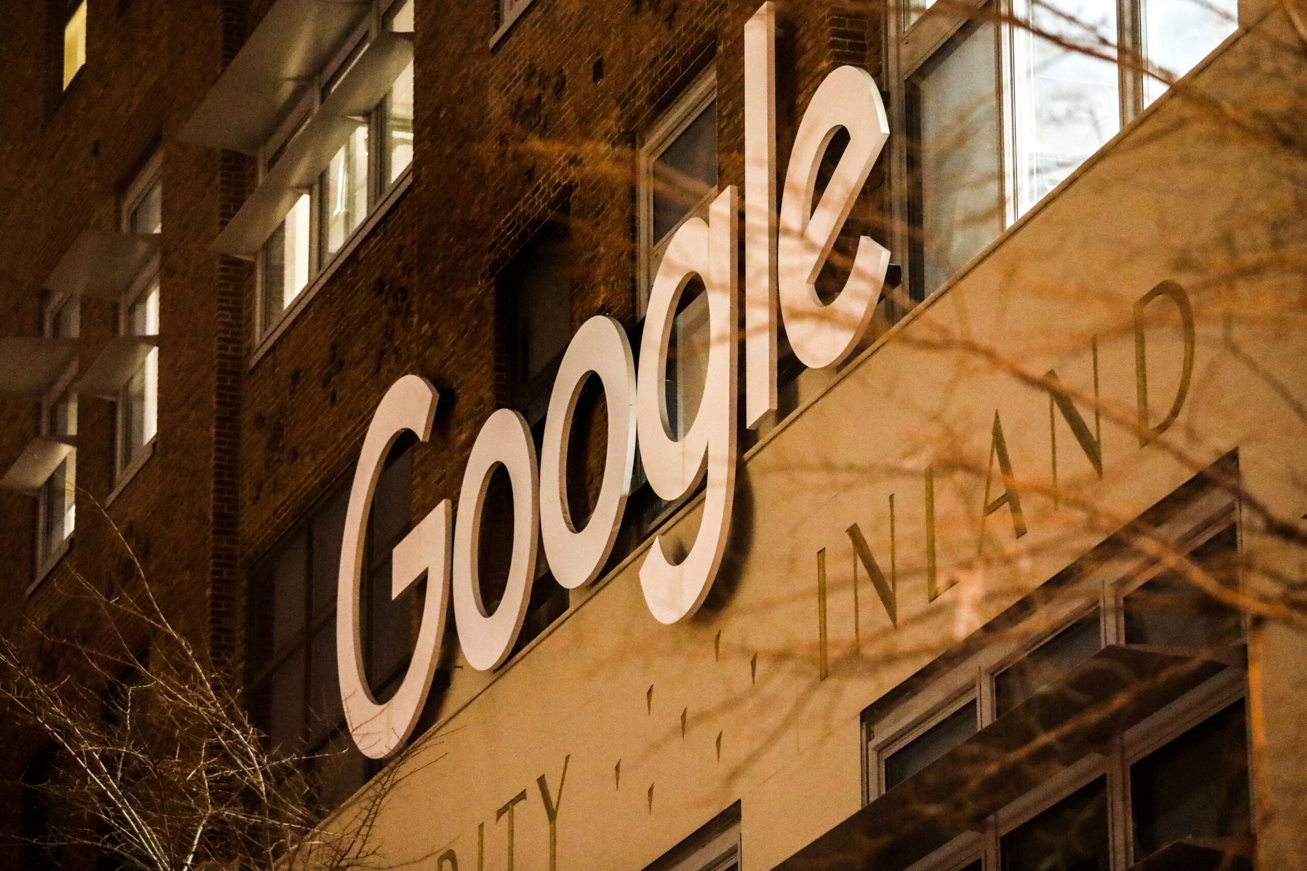 Rússia multa Google em US$ 20.000.000.000.000.000.000.000.000.000.000.000