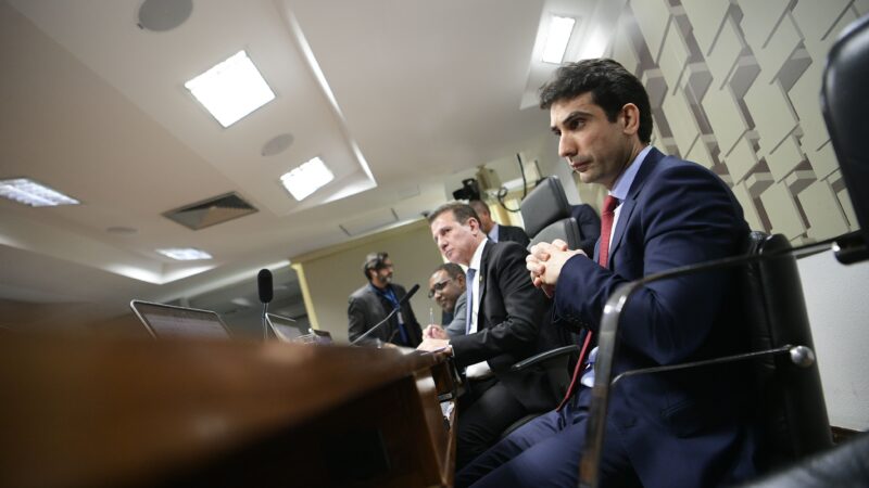 Senadores devem questionar Galípolo sobre proximidade com governo e PEC da autonomia