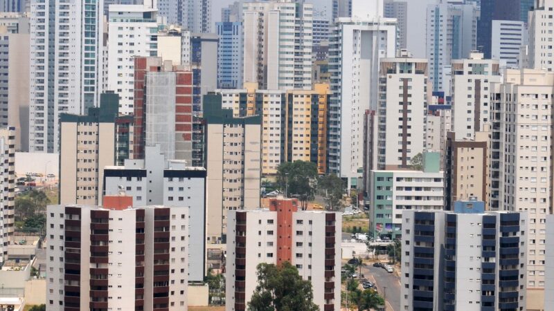 Vendas de imóveis sobem 21,4% e lançamentos crescem 42% em agosto, revela Secovi-SP