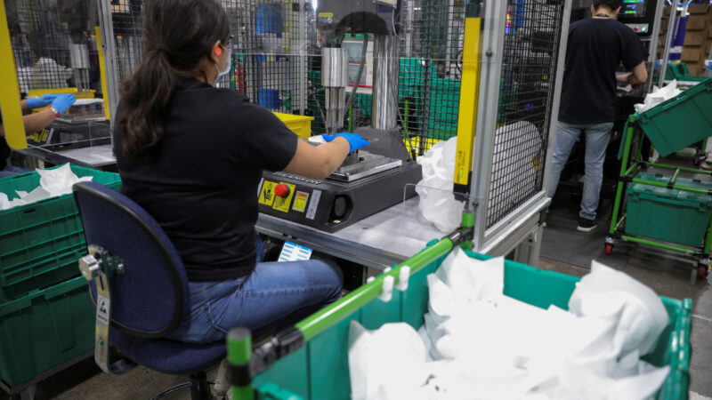 Alta da indústria em setembro é a maior para o mês desde 2020, diz gerente do IBGE