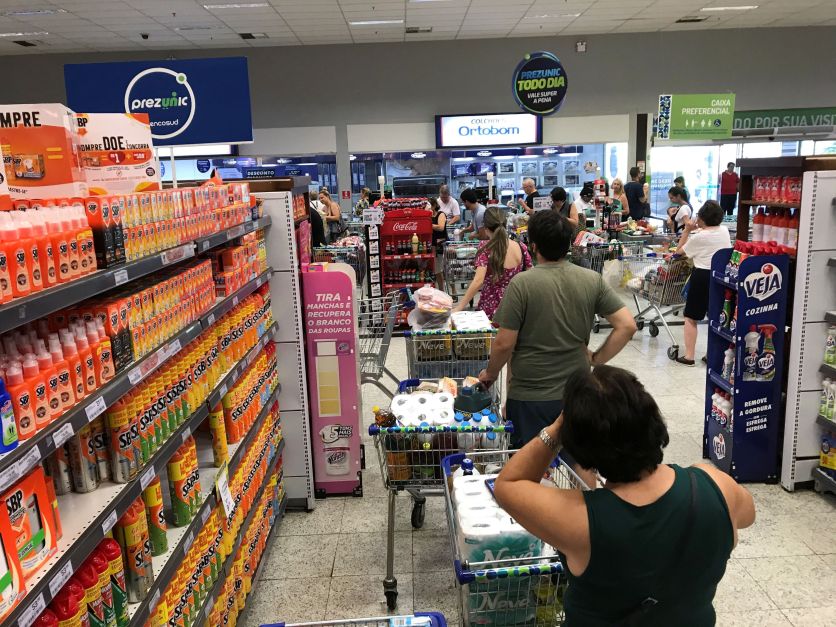 Varejo de alimentos deve encerrar 2024 com alta de 5,4%, diz estudo