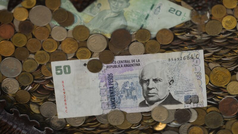 Argentina registra 10º mês seguido de superávit primário em outubro