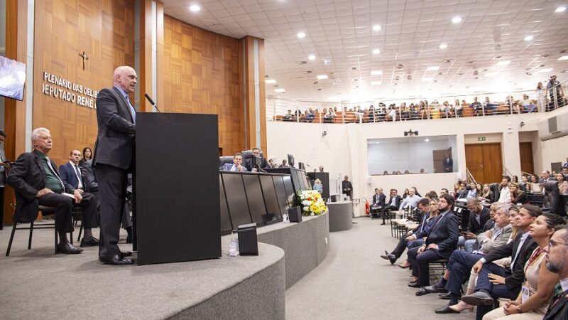 Assembleia Legislativa comemorou 35 anos da Constituição de Mato Grosso com seminário que contou com presença de ministros do STF