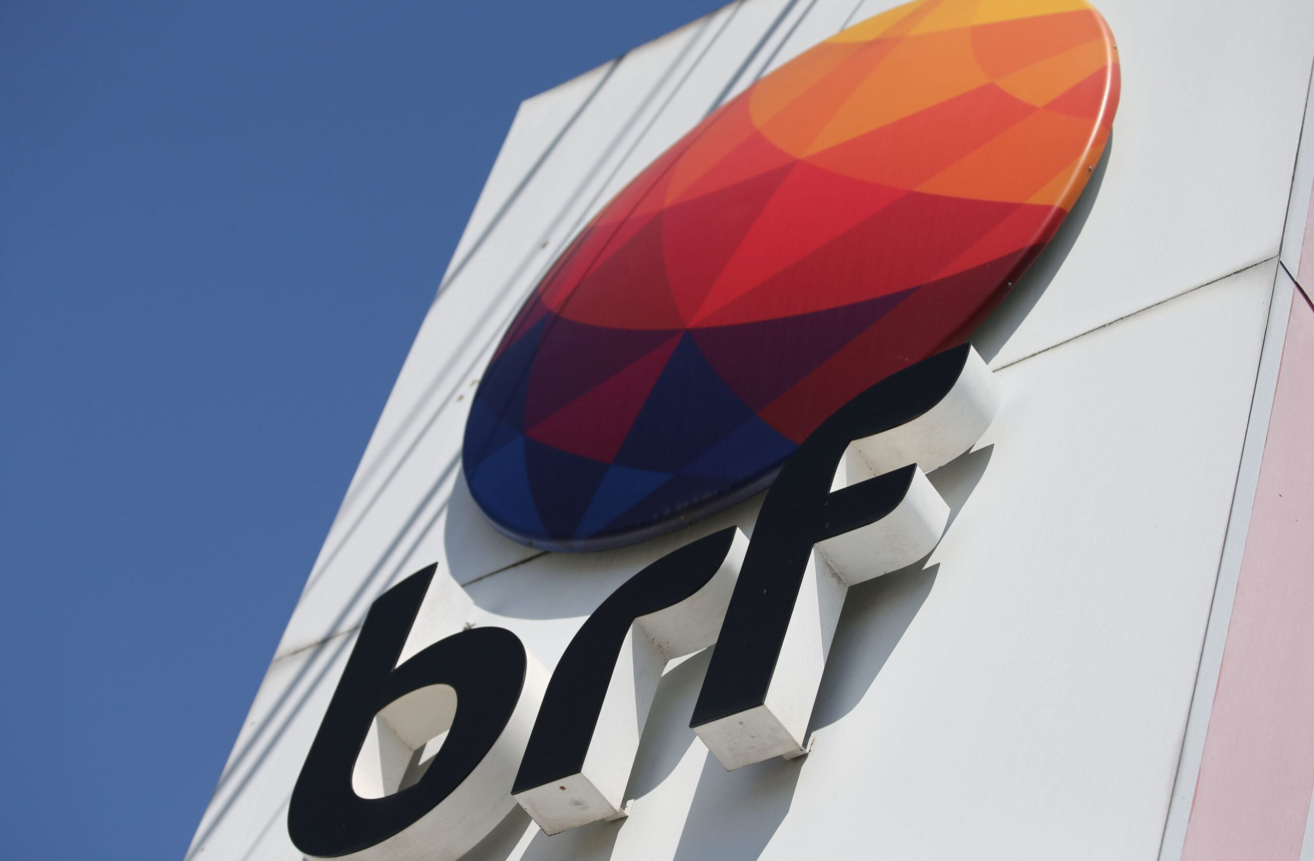 BRF reverte prejuízo e tem lucro líquido de R$ 1,137 bilhão no 3º trimestre