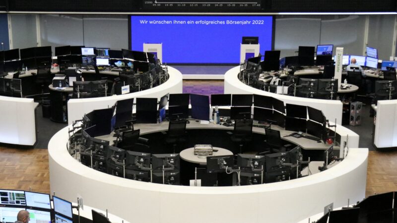 STOXX 600 sobe e caminha para 4º ganho semanal seguida após dados da China