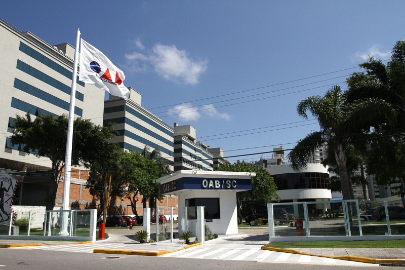 Candidatura à presidência da OAB de Santa Catarina é cassada por descumprimento de cota racial – Jornal Advogado – Em Mato Grosso