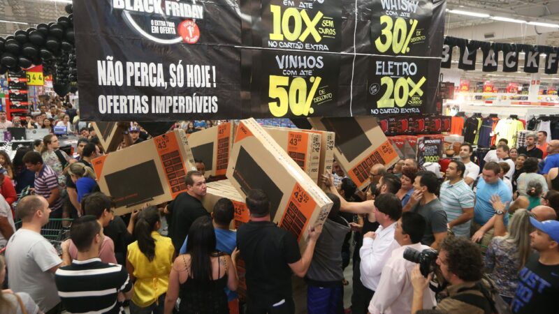 Black Friday: veja como evitar golpes e saiba o que fazer se for vítima