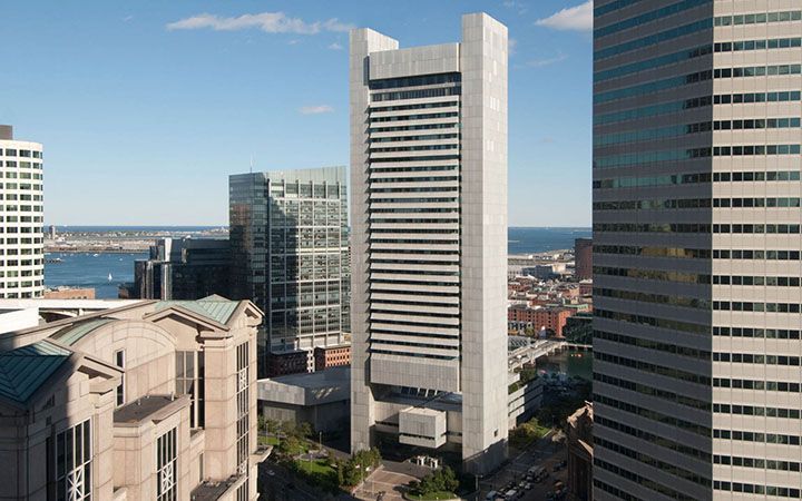 Corte de taxas de juros em dezembro não está garantido, diz presidente do Fed de Boston