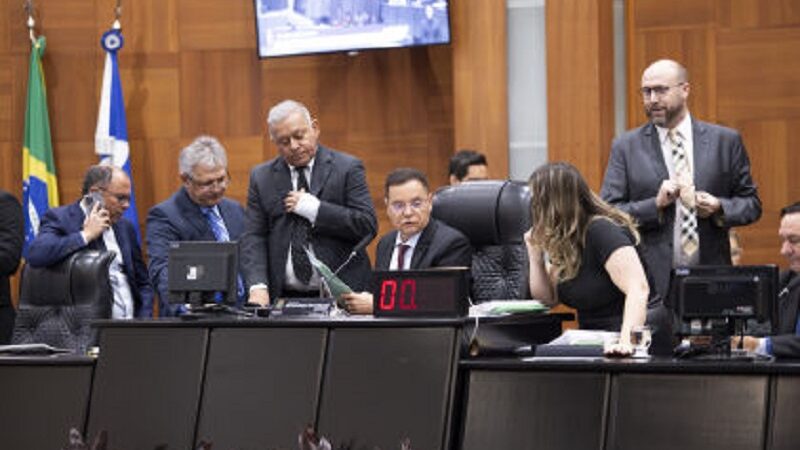 Deputados aprovam proibição de celular em escolas de Mato Grosso – Jornal Advogado – Em Mato Grosso