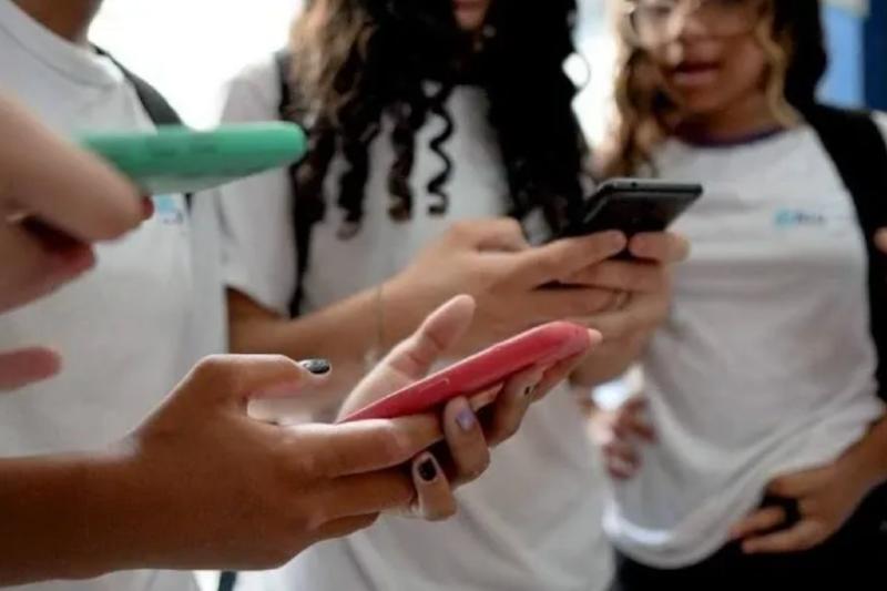 Deputados de MT aprovam em primeira votação projeto de lei que proíbe uso de celular em sala de aula – Jornal Advogado – Em Mato Grosso