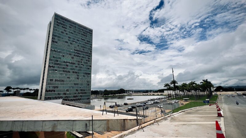 Governo deve sancionar LDO nesta terça (31)