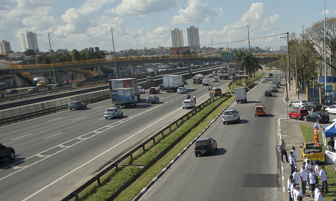 Ecorodovias vence leilão da “Nova Raposo“ com oferta de outorga de R$ 2,19 bi