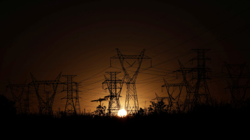 Energisa tem lucro ajustado de R$ 542,5 mi no 3º tri
