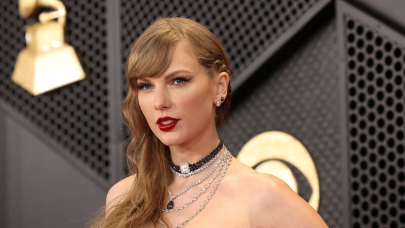Fãs de Taylor Swift aproveitam Black Friday para comprar álbum de vinil e novo livro da cantora