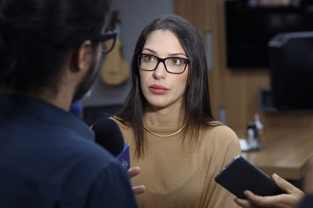deputada Janaina pede justiça a assentados e alerta sobre ‘roubo’ de poderosos – Jornal Advogado – Em Mato Grosso