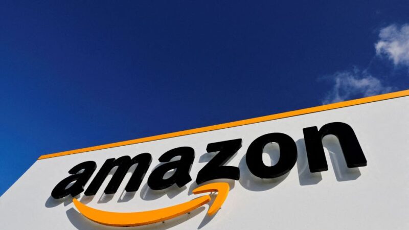 Jeff Bezos vende US$ 1,2 bi em ações da Amazon e eleva vendas