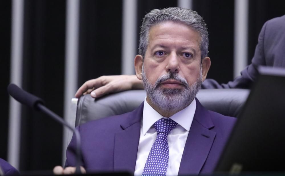 Lira diz que Planalto ainda não marcou reunião sobre corte de gastos