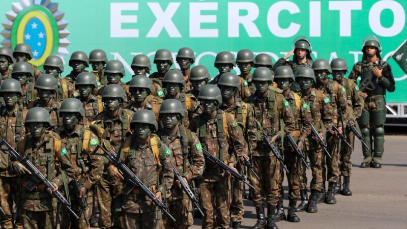 Elevar idade de aposentadoria militar traria economia de R$ 12 milhões, avalia CLP