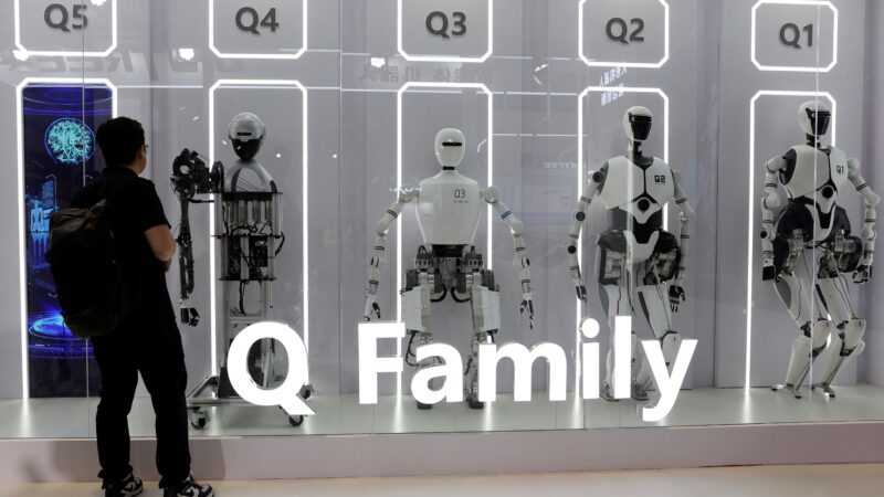Startup de IA para robôs levanta US$ 400 mi de Bezos e OpenAI