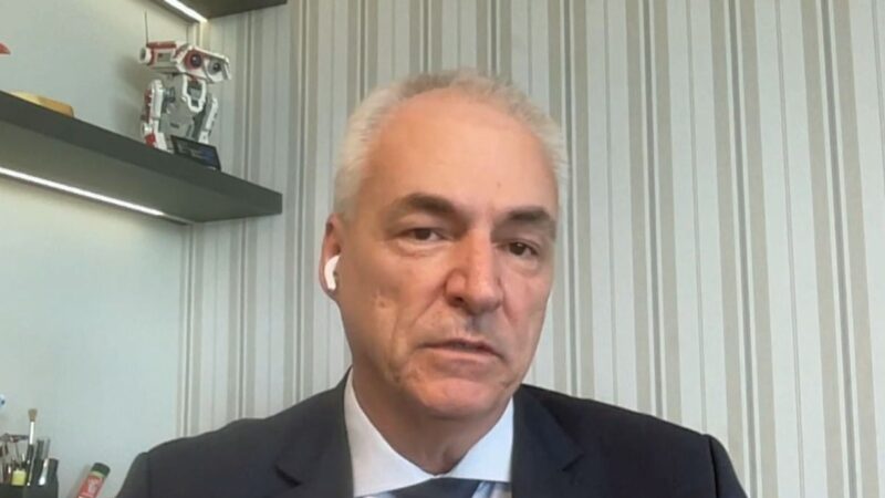 Supermercados ao CNN Money: “Problema se chama Alexandre Bompard, não Carrefour“