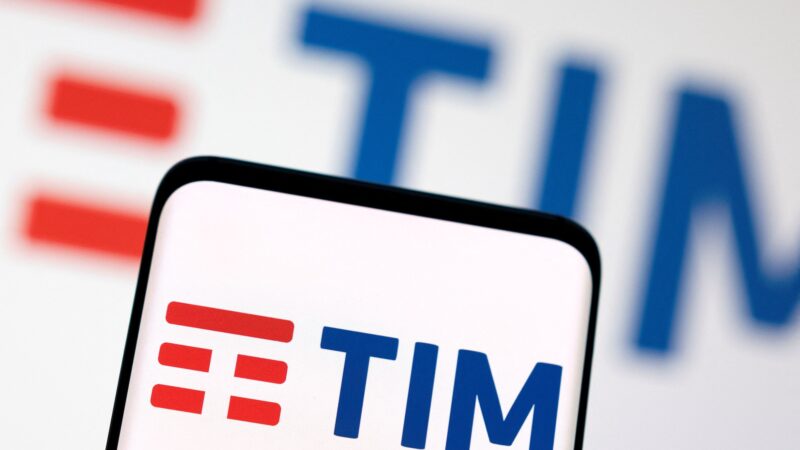 TIM Brasil tem lucro normalizado de R$ 805 mi no 3º tri