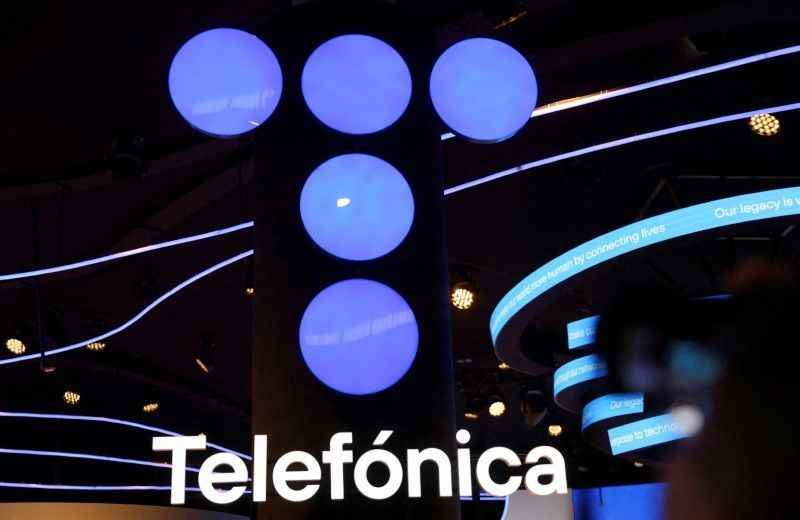 Telefónica sofre forte queda no lucro do 3ºtri, com desvalorização do real e baixa contábil