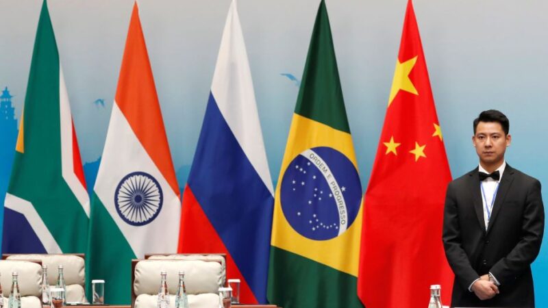 África do Sul desmente Trump e nega plano de Brics de substituir dólar
