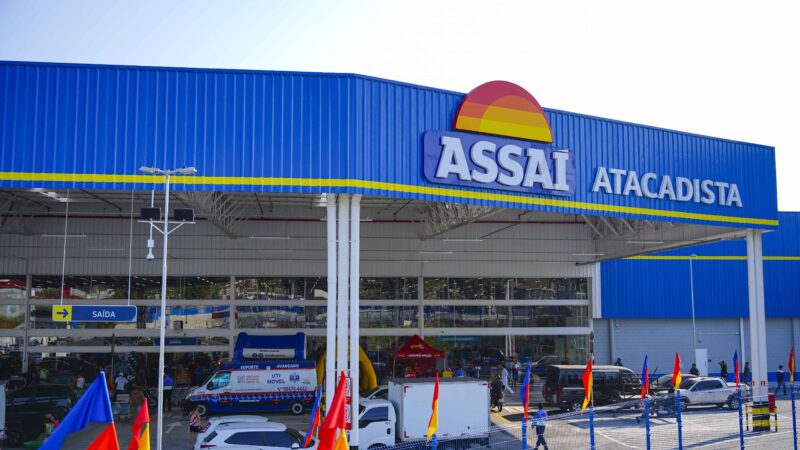 Assaí conclui conversão de hipermercados e chega a 300 lojas no Brasil