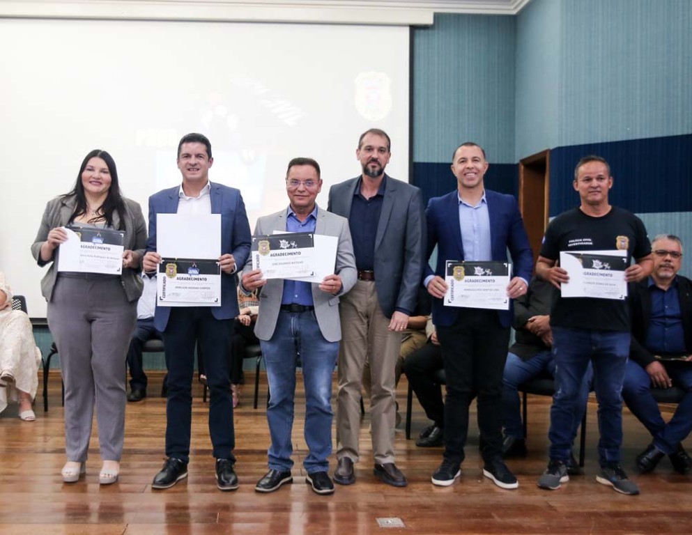 Botelho recebe homenagem pelo trabalho de combate à violência doméstica – Jornal Advogado – Em Mato Grosso