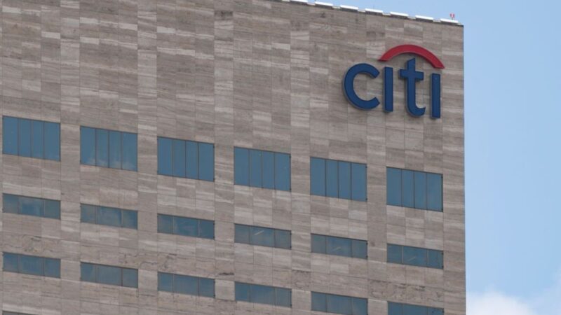 Brasil não entrou em dominância fiscal, mas política do BC está perdendo efeito, diz economista-chefe do Citi
