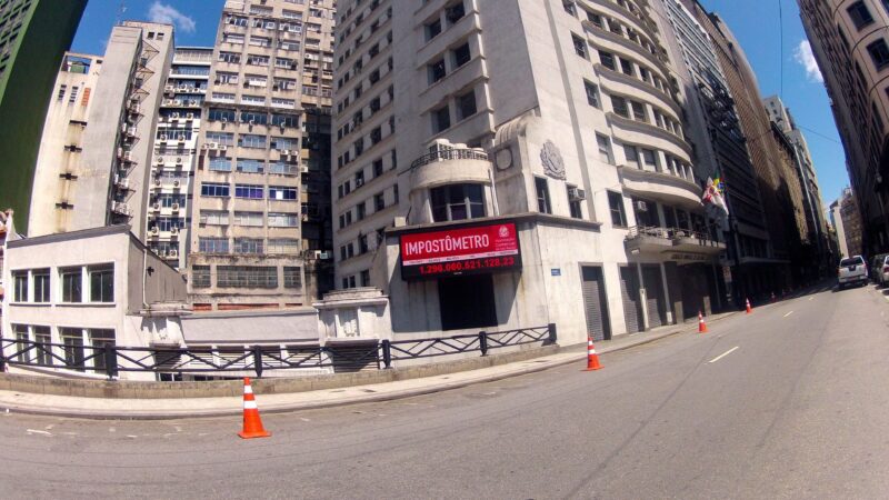 Brasileiros já pagaram R$ 500 bi em impostos em apenas 40 dias de 2025