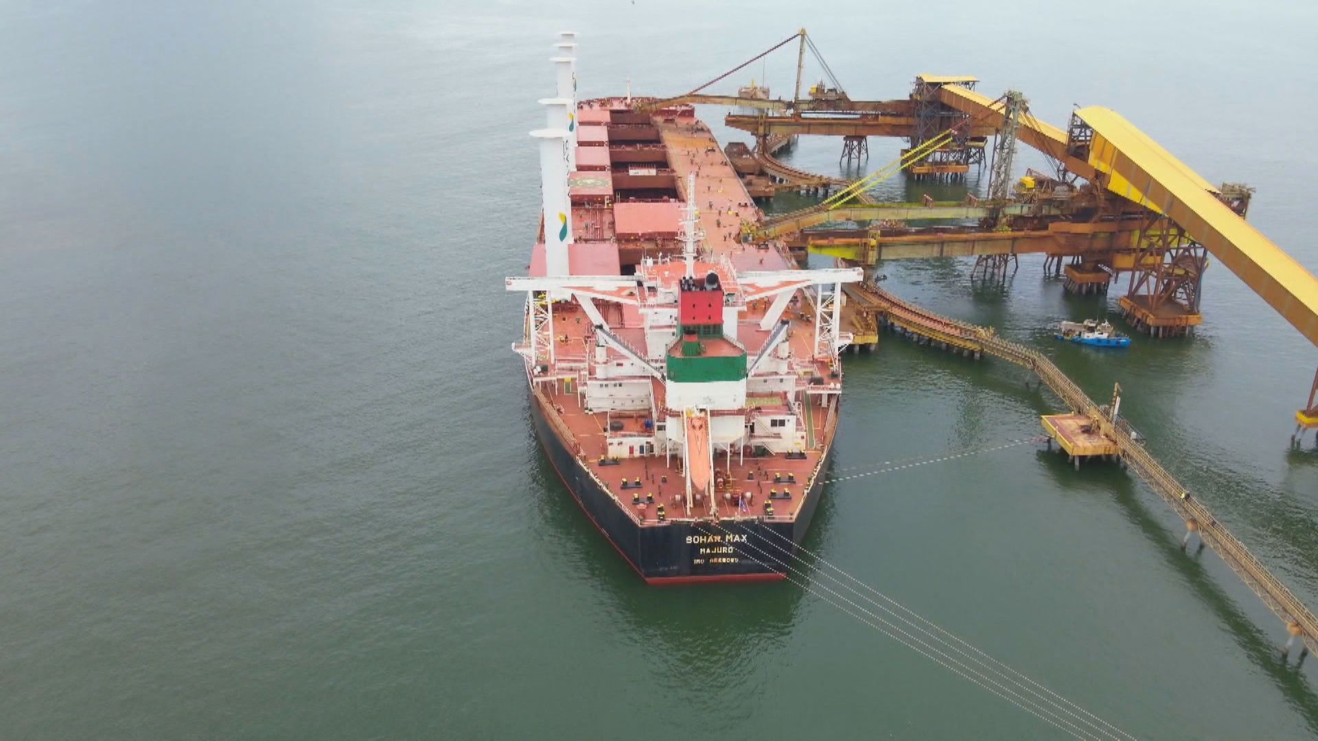 CNN entra em um dos maiores navios movidos a vento do mundo