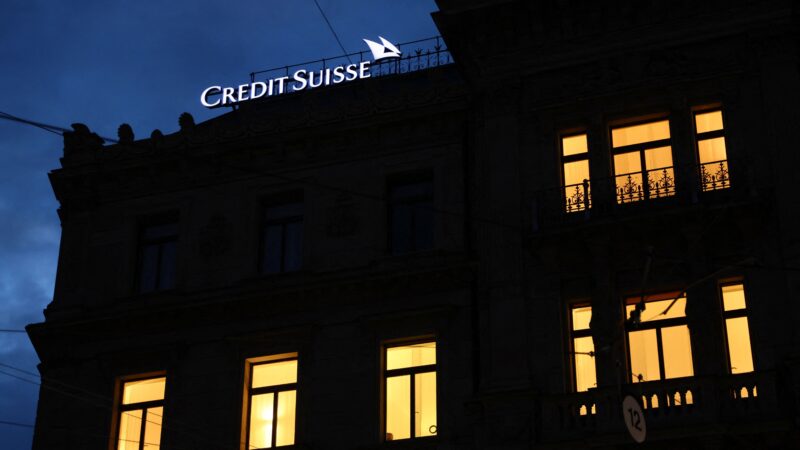 Credit Suisse é fiscalizado no Reino Unido por trocas de informação pelo WhatsApp