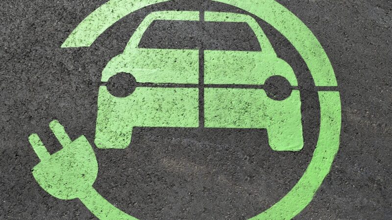 Fabricantes chinesas de veículos elétricos registram recordes de vendas em novembro